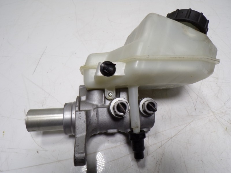 Recambio de bomba freno para land rover range rover evoque evoque referencia OEM IAM LR114626 03350891981 