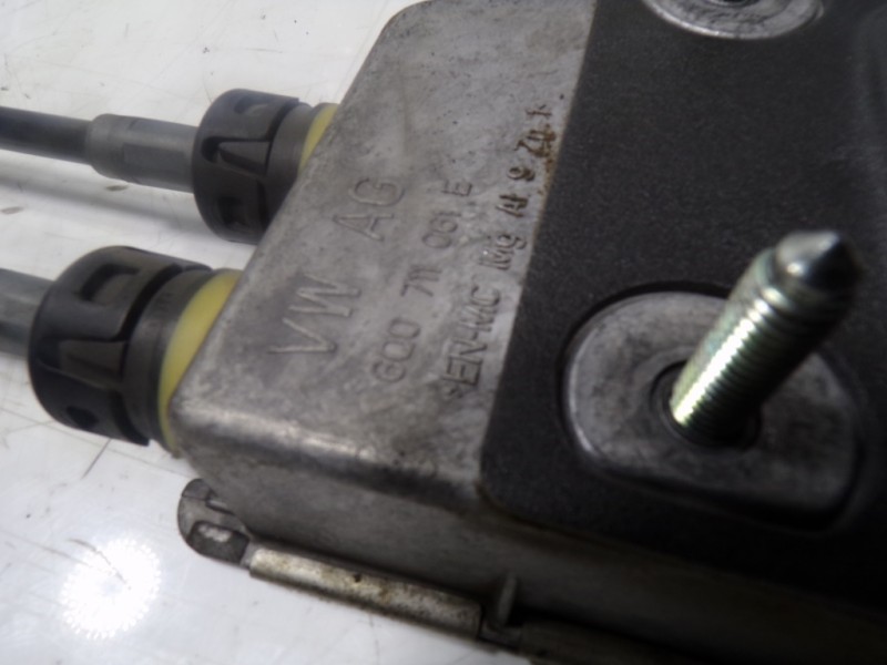 Recambio de palanca cambio para seat ibiza (6j5) 1.4tdi 55kw referencia OEM IAM 6C0711049 6Q0711061E 