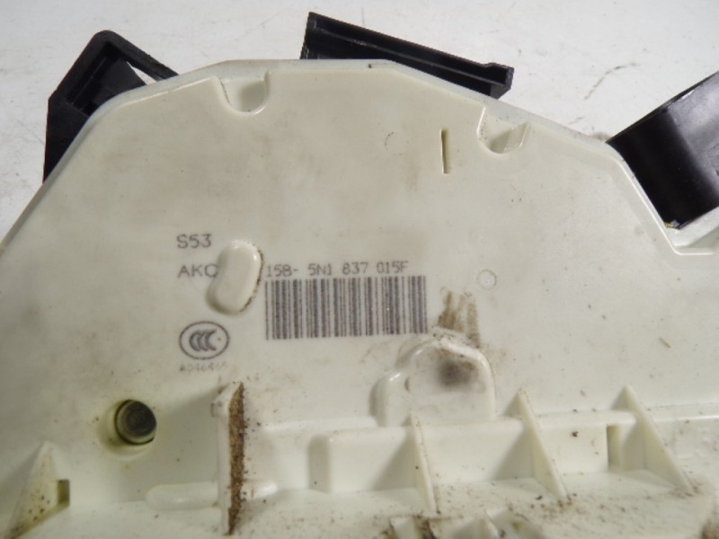 Recambio de cerradura puerta delantera izquierda para volkswagen cc (358) 2.0 tdi referencia OEM IAM 5N1837015F 5N1837015F 
