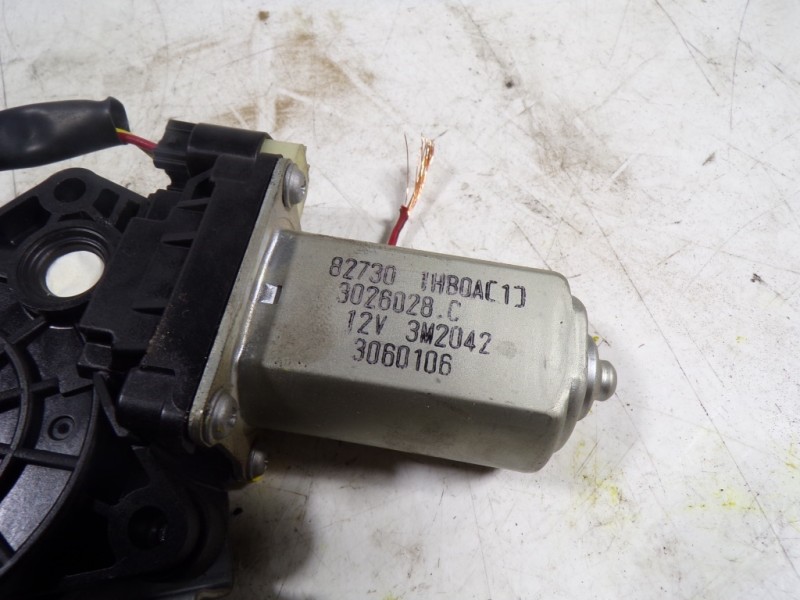 Recambio de elevalunas delantero derecho para nissan micra (k13) 1.2 cat referencia OEM IAM 807201HB0A 827301HB0A 3026028C