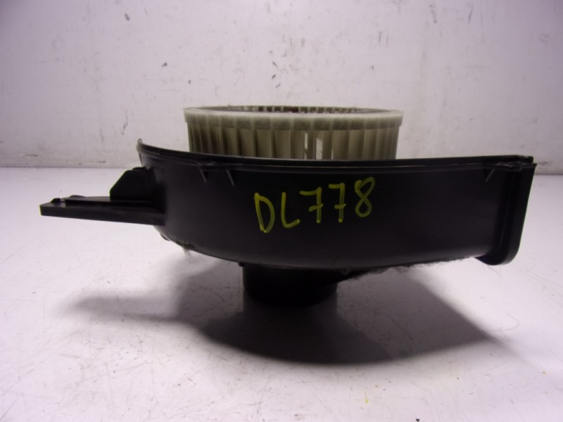 Recambio de motor calefaccion para audi a1 (8xk) 1.0 tfsi referencia OEM IAM 6R1819015 6R1819015 