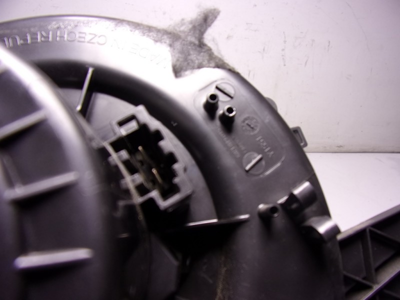 Recambio de motor calefaccion para audi a1 (8xk) 1.0 tfsi referencia OEM IAM 6R1819015 6R1819015 