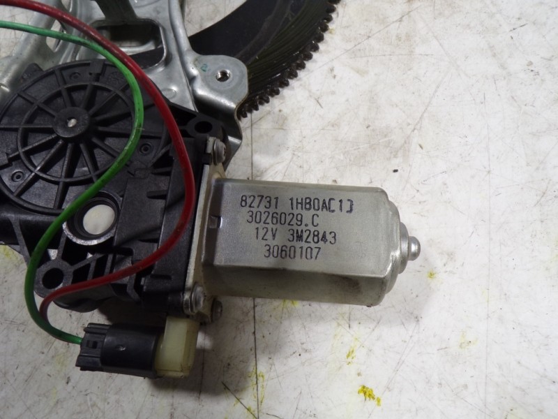 Recambio de elevalunas delantero izquierdo para nissan micra (k13) 1.2 cat referencia OEM IAM 807211HB0A 827311HB0A 3026029C