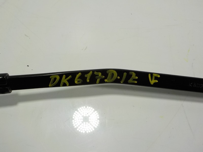 Recambio de brazo limpia delantero izquierdo para land rover range rover evoque evoque referencia OEM IAM LR114644 K8D217527BA K