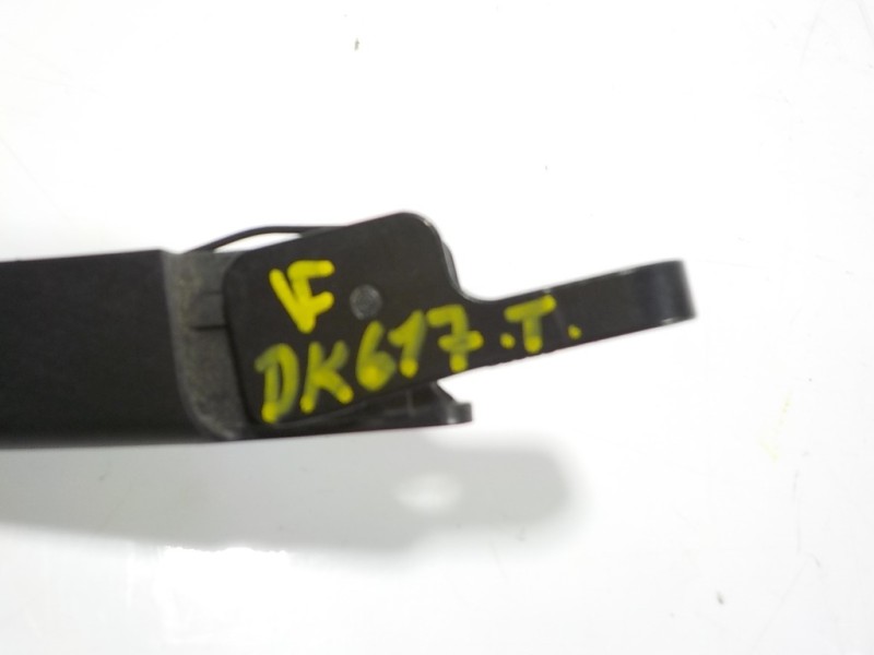 Recambio de brazo limpia trasero para land rover range rover evoque evoque referencia OEM IAM LR117658  