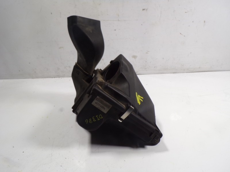 Recambio de filtro aire para bmw serie 1 berlina (e81/e87) 120d referencia OEM IAM 13717797460 AD779746005U 