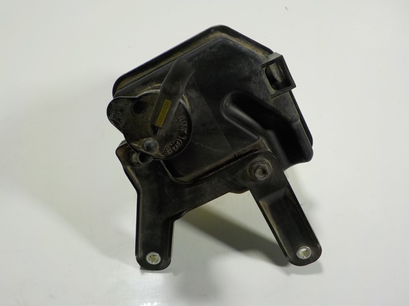 Recambio de deposito expansion para mazda 3 berlina (bp) evolution referencia OEM IAM  PAF115351 