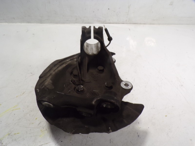 Recambio de mangueta delantera derecha para bmw serie 1 berlina (e81/e87) 120d referencia OEM IAM 31216793924  