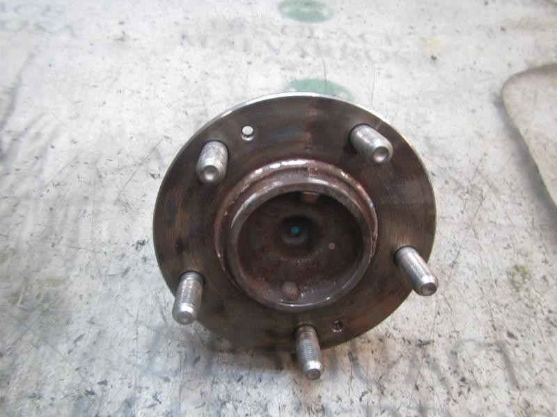 Recambio de mangueta trasera derecha para hyundai ix20 1.6 crdi cat referencia OEM IAM 527502K000  