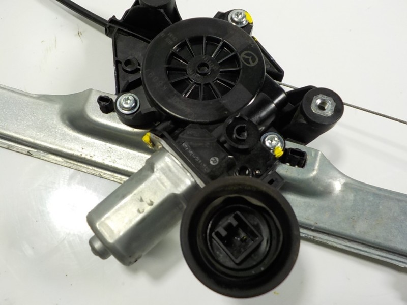 Recambio de elevalunas delantero derecho para mazda 3 berlina (bp) evolution referencia OEM IAM  BCJH5858X 