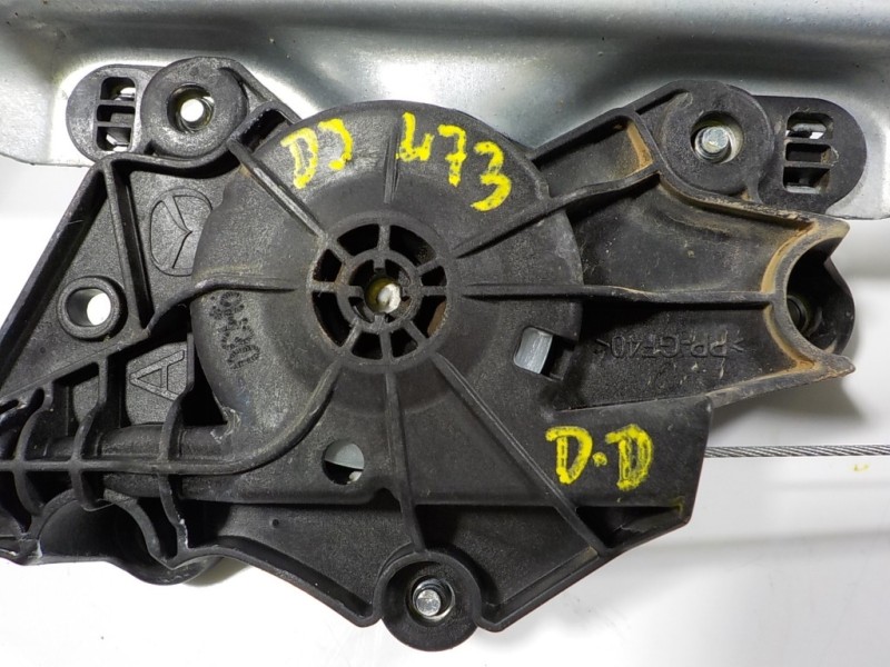 Recambio de elevalunas delantero derecho para mazda 3 berlina (bp) evolution referencia OEM IAM  BCJH5858X 