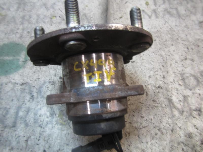 Recambio de mangueta trasera izquierda para hyundai ix20 1.6 crdi cat referencia OEM IAM 527502K000  