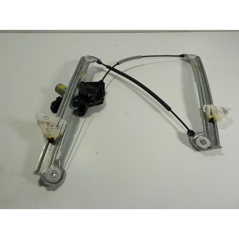 Recambio de elevalunas delantero izquierdo para mazda 3 berlina (bp) evolution referencia OEM IAM  BCJH5958X 