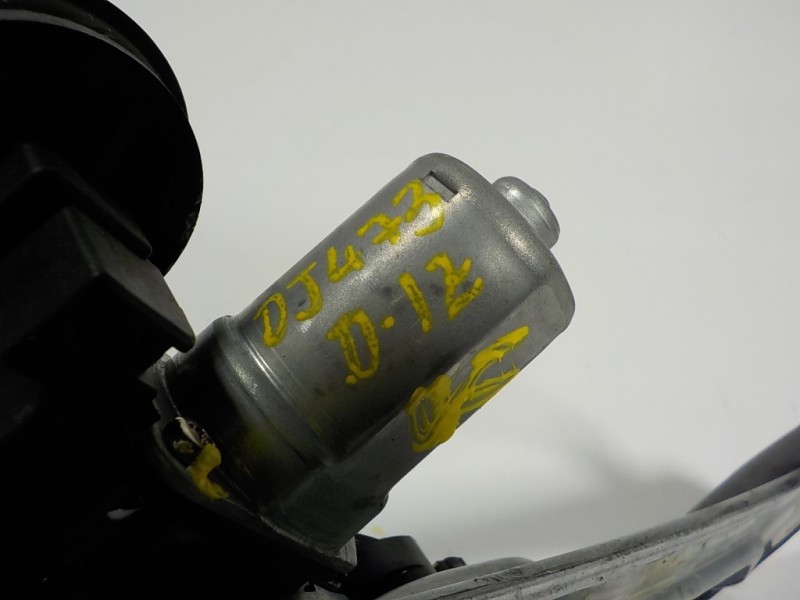 Recambio de elevalunas delantero izquierdo para mazda 3 berlina (bp) evolution referencia OEM IAM  BCJH5958X 