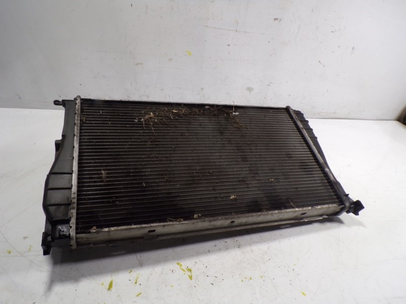 Recambio de radiador agua para bmw serie 1 berlina (e81/e87) 120d referencia OEM IAM 17117788903 17117788903 3094174