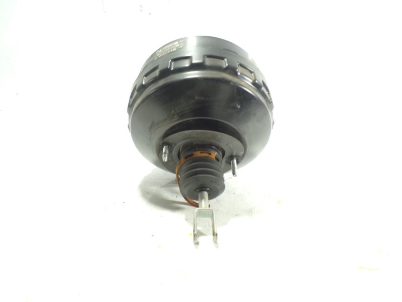 Recambio de servofreno para bmw serie 1 berlina (e81/e87) 120d referencia OEM IAM 34336779718 6775929 