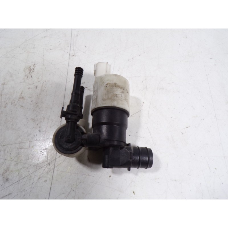 Recambio de bomba limpia para ford c-max 1.0 ecoboost cat referencia OEM IAM 1692412 AV2617K624AA 