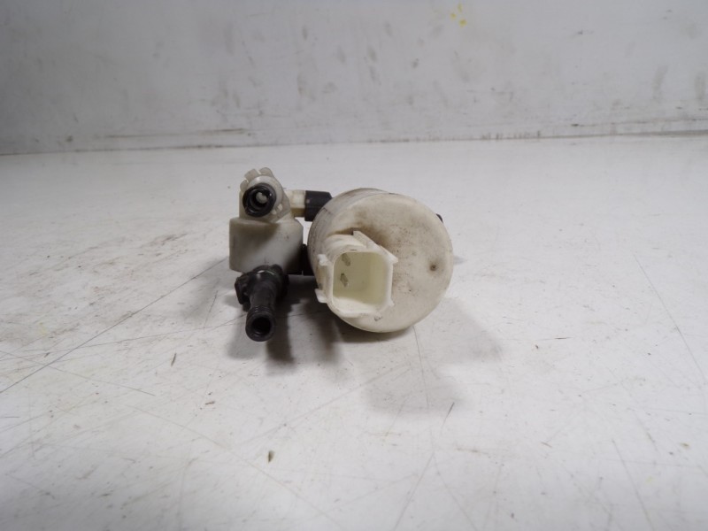 Recambio de bomba limpia para ford c-max 1.0 ecoboost cat referencia OEM IAM 1692412 AV2617K624AA 