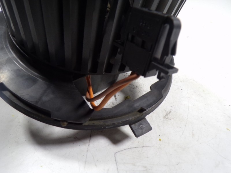 Recambio de motor calefaccion para volkswagen cc (358) 2.0 tdi referencia OEM IAM 1K1820015Q 3C1820015T CZ0160600869