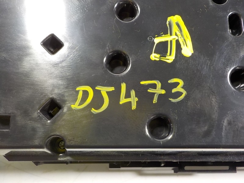 Recambio de mando climatizador para mazda 3 berlina (bp) evolution referencia OEM IAM  BDMC61190A 