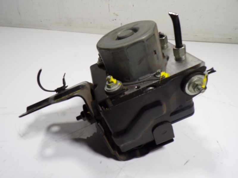 Recambio de abs para nissan x-trail (t32) acenta referencia OEM IAM 476604CC1B 476604CC1A 