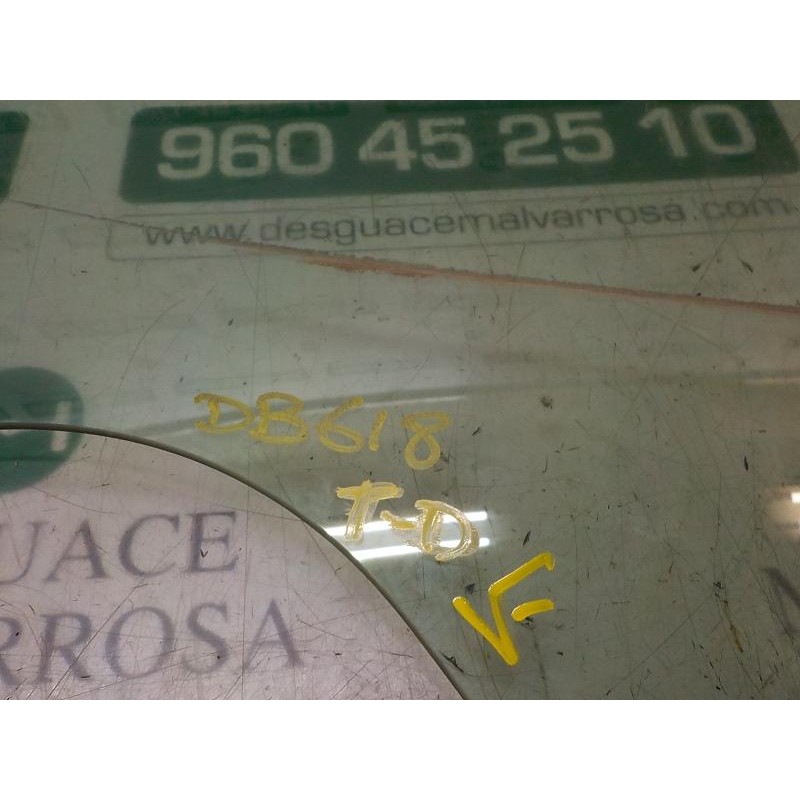 Recambio de cristal puerta trasero derecho para renault clio iv 1.5 dci diesel fap referencia OEM IAM 823004494R  