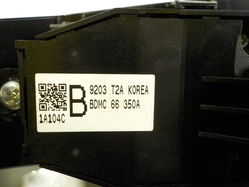 Recambio de mando elevalunas delantero izquierdo para mazda 3 berlina (bp) evolution referencia OEM IAM  BDMC66350A 