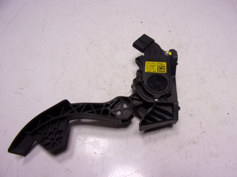 Recambio de potenciometro pedal para audi a1 (8xk) 1.0 tfsi referencia OEM IAM 6C1721503D 6C1721503D 