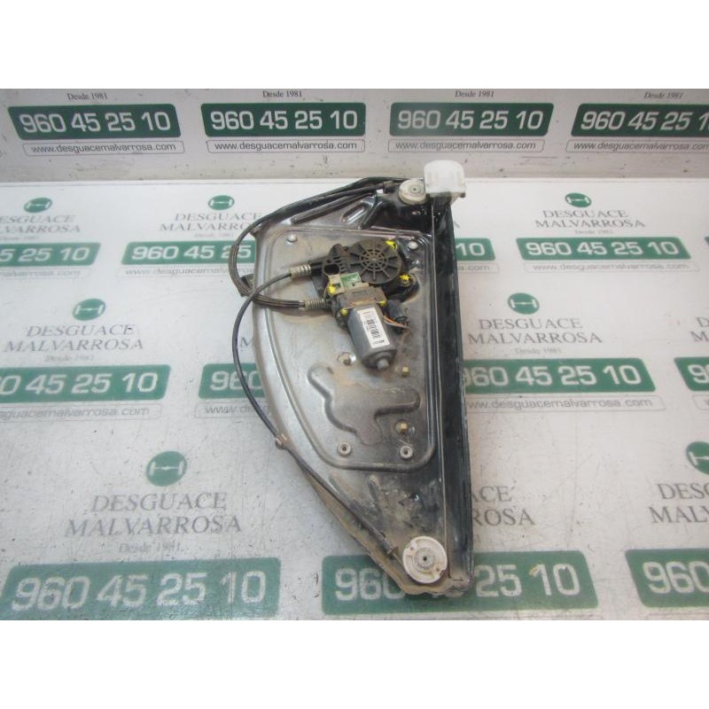 Recambio de elevalunas trasero derecho para land rover freelander (lr2) 2.2 td4 cat referencia OEM IAM LR019660  