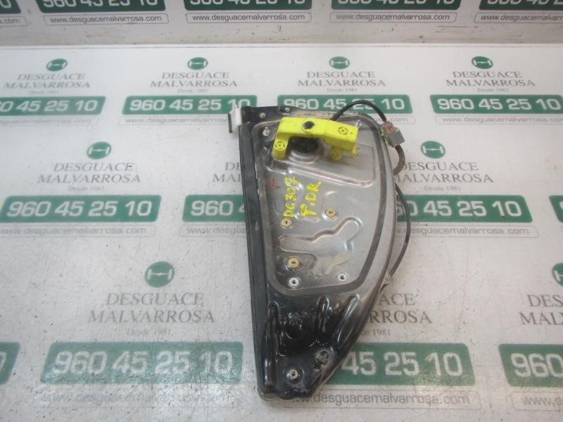 Recambio de elevalunas trasero derecho para land rover freelander (lr2) 2.2 td4 cat referencia OEM IAM LR019660  