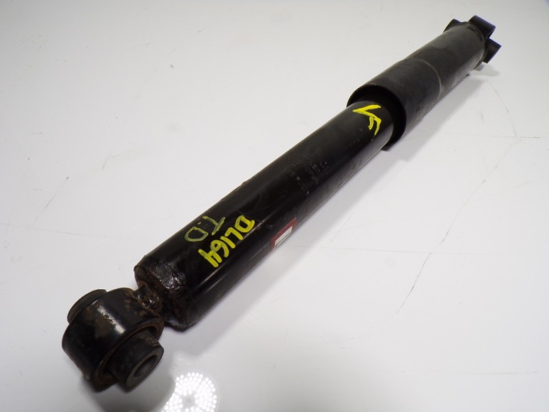 Recambio de amortiguador trasero derecho para nissan x-trail (t32) acenta referencia OEM IAM E62104CB0E 562104CB0E 