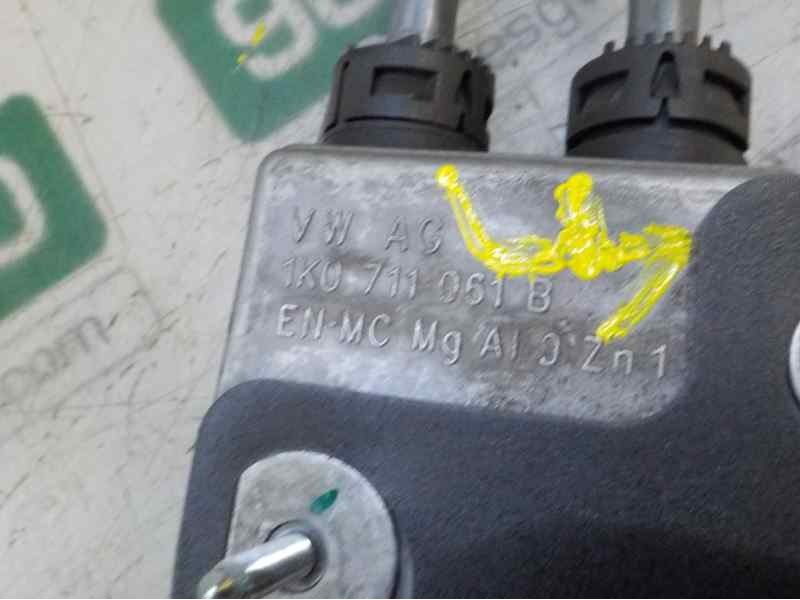 Recambio de palanca cambio para volkswagen passat variant (365) 2.0 tdi referencia OEM IAM 1K0711050A 1K0711061B 