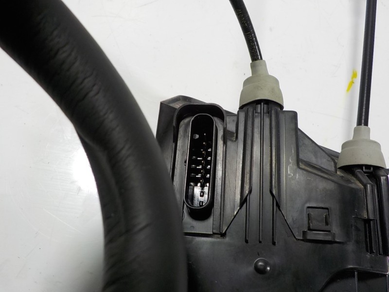 Recambio de cerradura puerta delantera izquierda para land rover range rover evoque evoque referencia OEM IAM LR070438 K8D2203A2