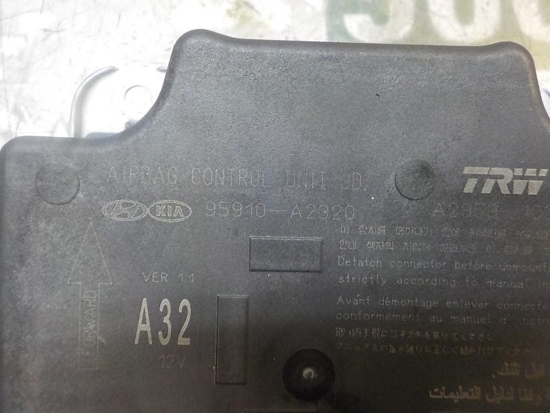 Recambio de centralita airbag para kia cee´d 1.4 crdi cat referencia OEM IAM   