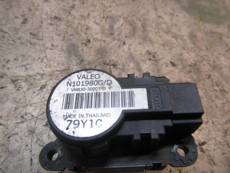 Recambio de motor apertura trampillas climatizador para peugeot 308 confort referencia OEM IAM 6447NL  