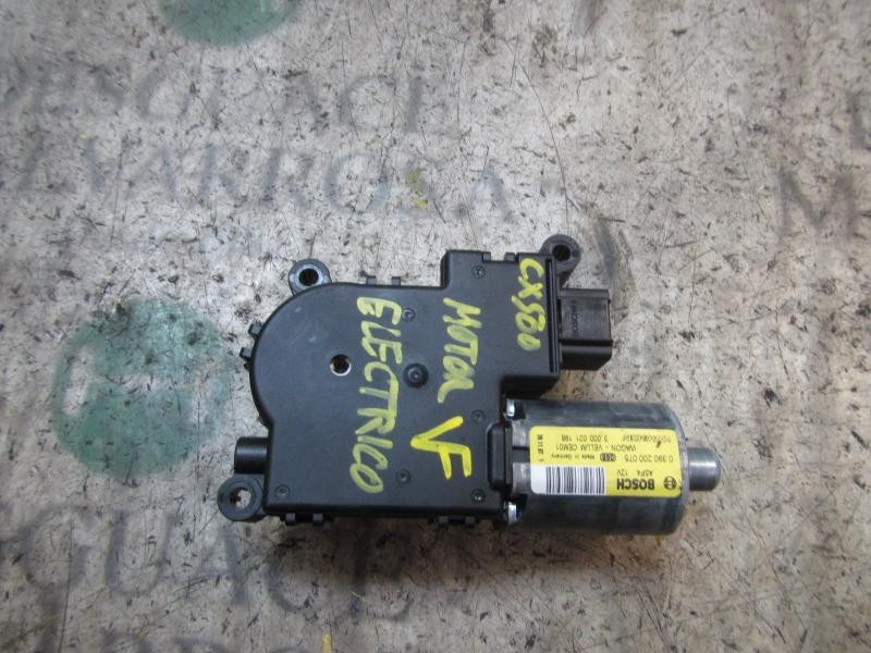 Recambio de motor techo electrico para peugeot 308 confort referencia OEM IAM 8401RR 0390200075 0390200075