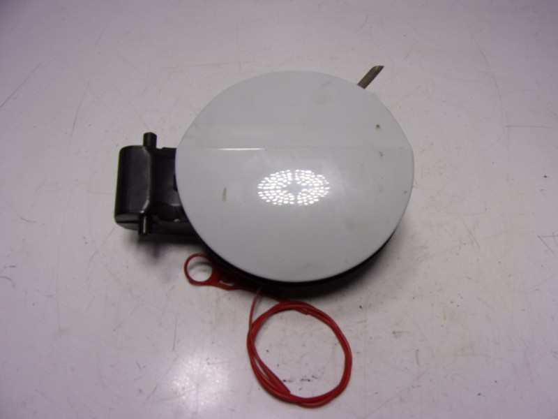 Recambio de tapa combustible para audi a1 (8xk) 1.0 tfsi referencia OEM IAM 8X0809907GRU  