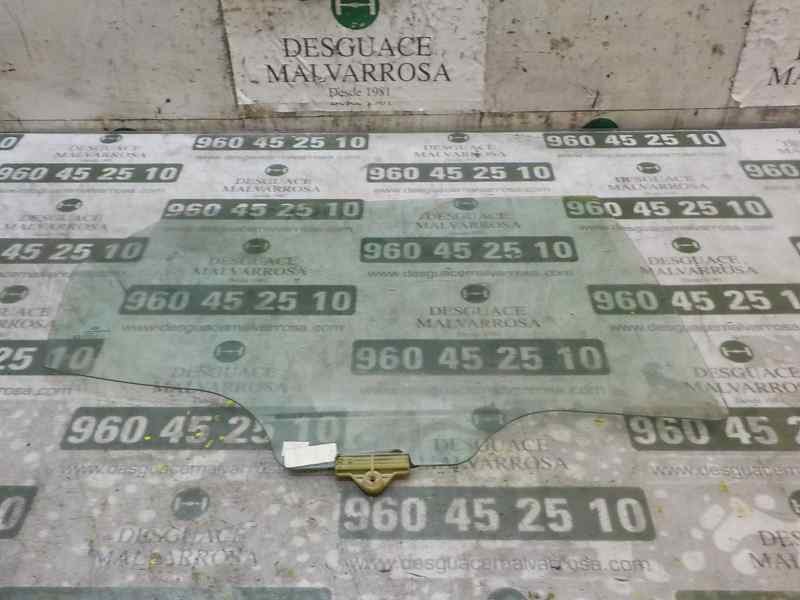 Recambio de cristal puerta trasero derecho para kia cee´d 1.4 crdi cat referencia OEM IAM   