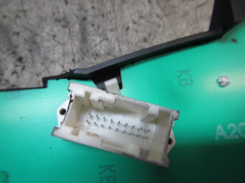 Recambio de cuadro instrumentos para peugeot 207 premium referencia OEM IAM   