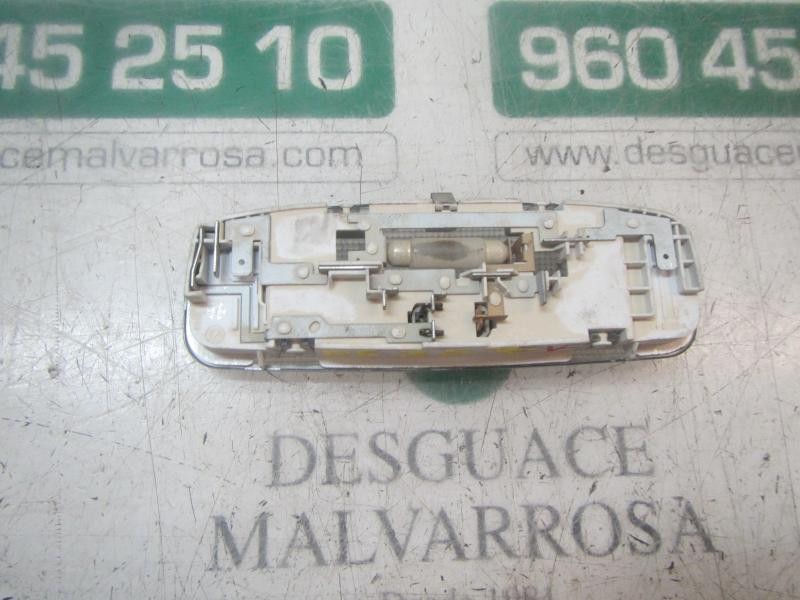 Recambio de piloto interior para land rover freelander (lr2) 2.2 td4 cat referencia OEM IAM LR006480  