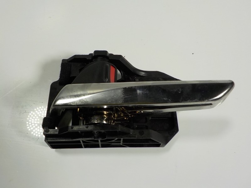 Recambio de maneta interior delantera izquierda para mazda 3 berlina (bp) evolution referencia OEM IAM  BCJHV8393LH 
