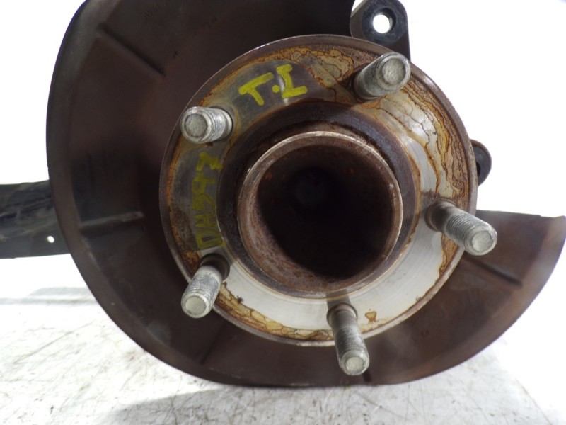 Recambio de mangueta trasera izquierda para ford c-max 1.0 ecoboost cat referencia OEM IAM 1778732  