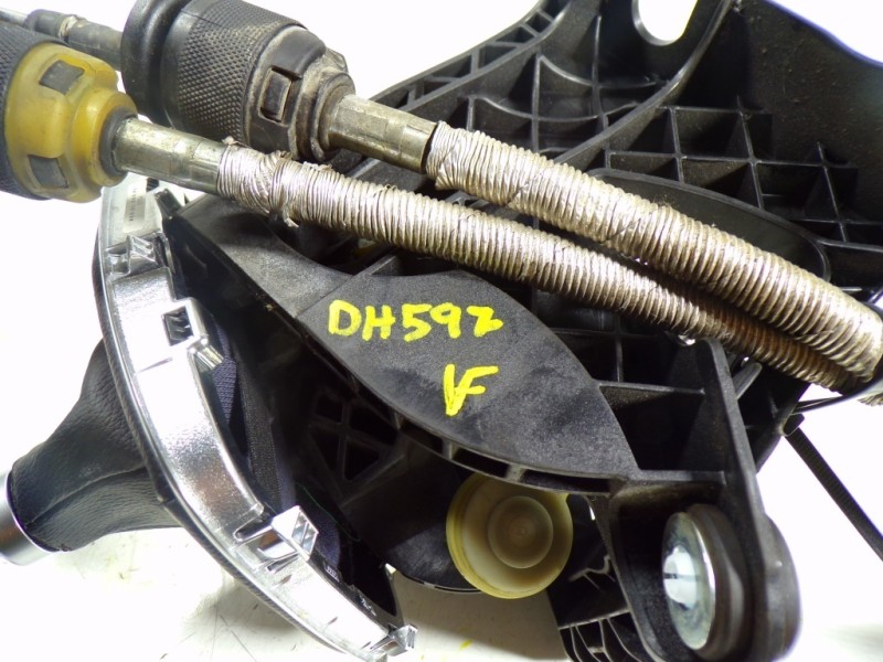 Recambio de palanca cambio para ford c-max 1.0 ecoboost cat referencia OEM IAM 1788830 AV6R7C453MKG 