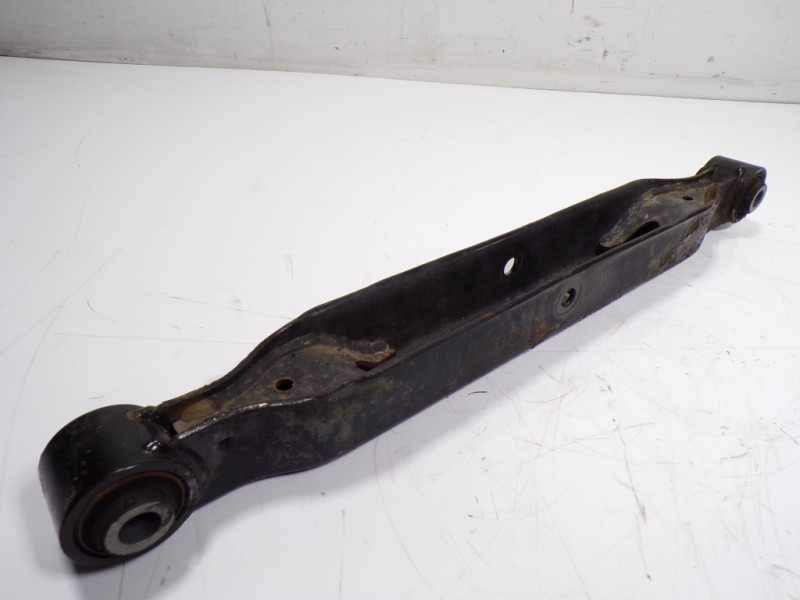 Recambio de brazo suspension inferior trasero izquierdo para nissan x-trail (t32) acenta referencia OEM IAM 55110JG00E  