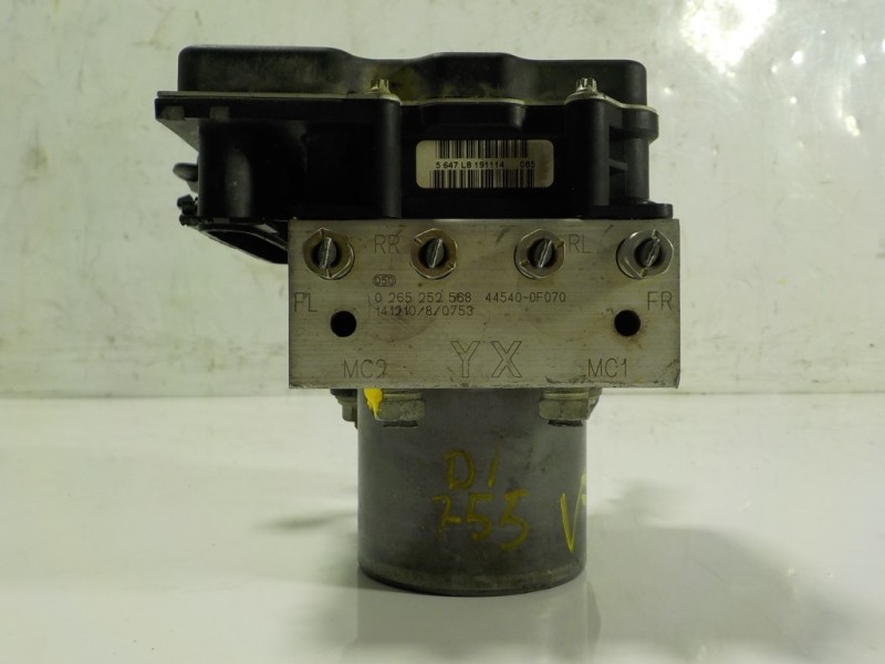 Recambio de abs para toyota verso 1.6 d-4d cat referencia OEM IAM 440500F090 445400F070 0265252568