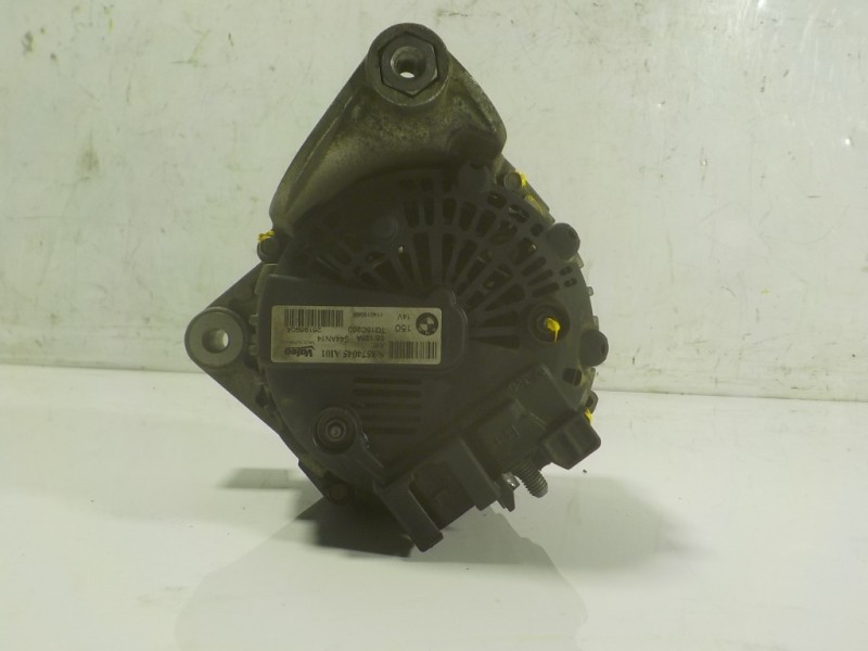 Recambio de alternador para toyota verso 1.6 d-4d cat referencia OEM IAM 27060YV040 8574045 TG15C200