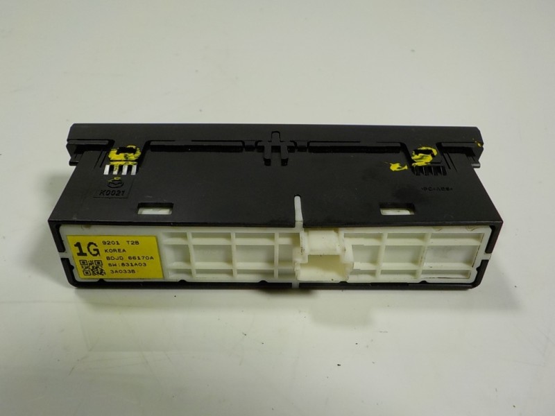 Recambio de modulo electronico para mazda 3 berlina (bp) evolution referencia OEM IAM  9201T2B 