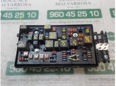 Recambio de caja reles / fusibles para opel insignia berlina selective referencia OEM IAM 22953003 2295300301A4X  2