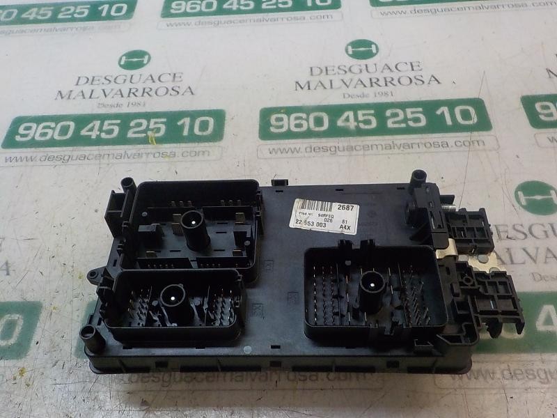 Recambio de caja reles / fusibles para opel insignia berlina selective referencia OEM IAM 22953003 2295300301A4X 