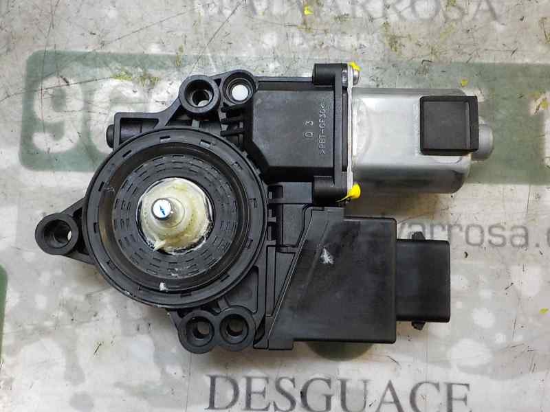 Recambio de motor elevalunas delantero derecho para kia cee´d 1.4 crdi cat referencia OEM IAM   